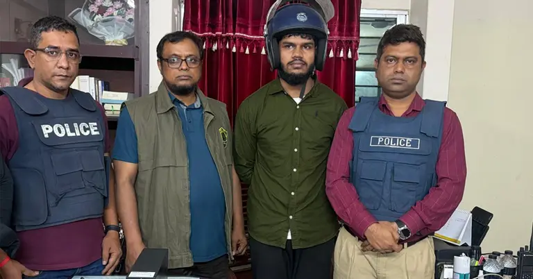 গ্রেপ্তার রাহেদ হোসেন মাহেদ